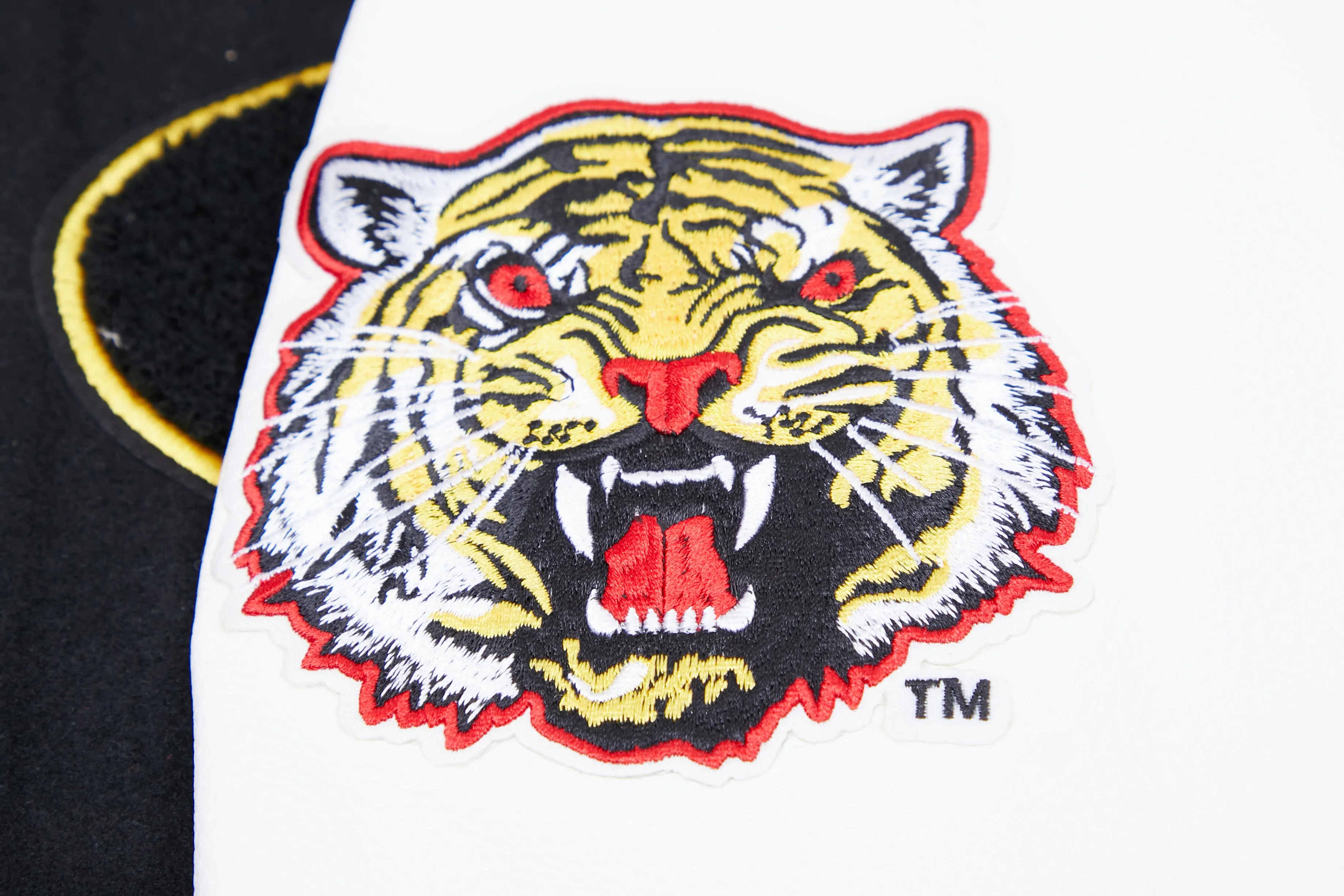 GRAMBLING STATE UNIVERSITY CLASSIC WOOL VARSITY JACKET (BLACK/WHITE)
