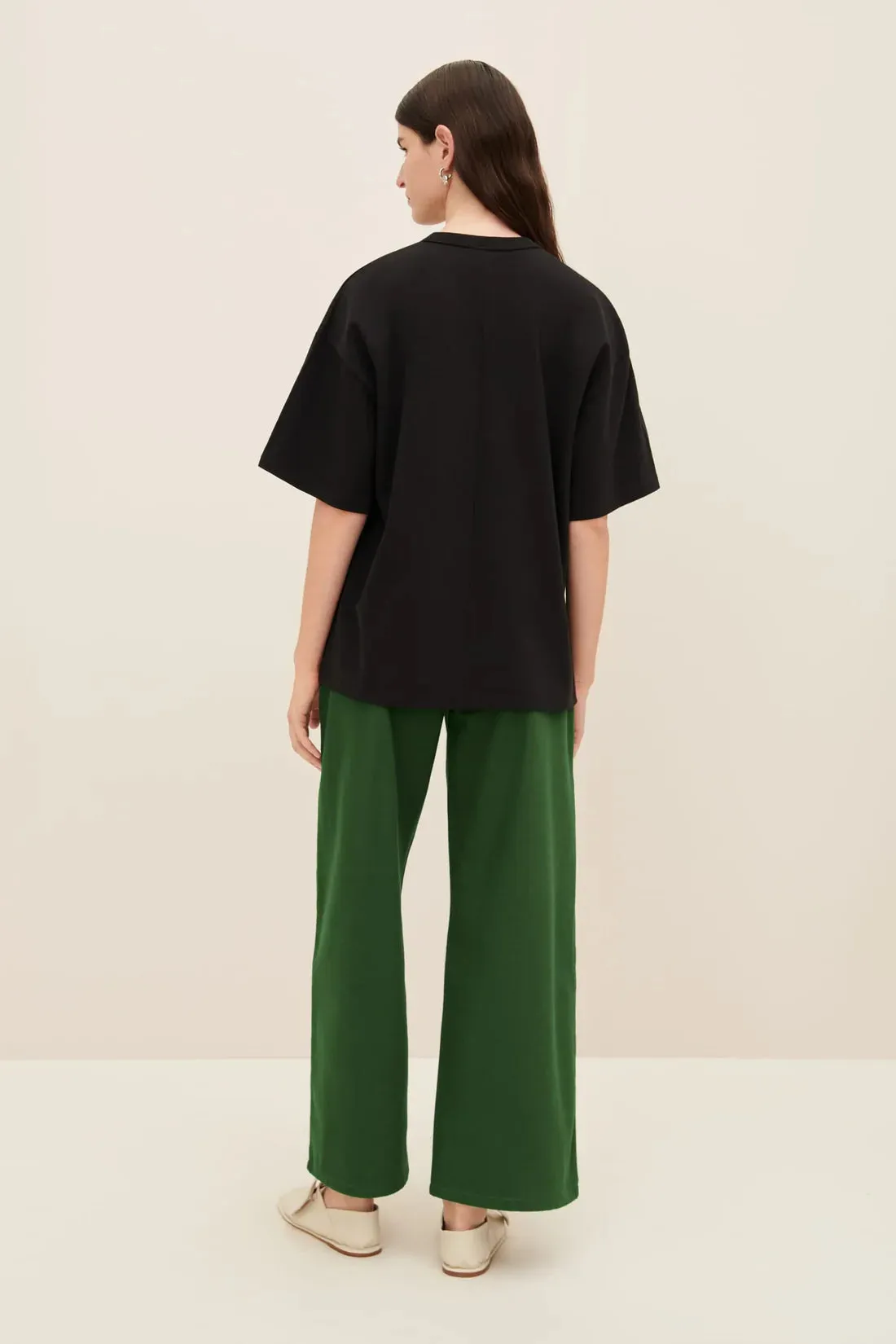 The Symmetry Tee in Black | Kowtow