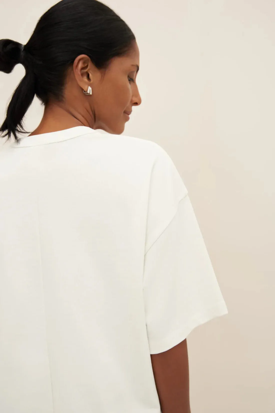 The Symmetry Tee in Off White | Kowtow
