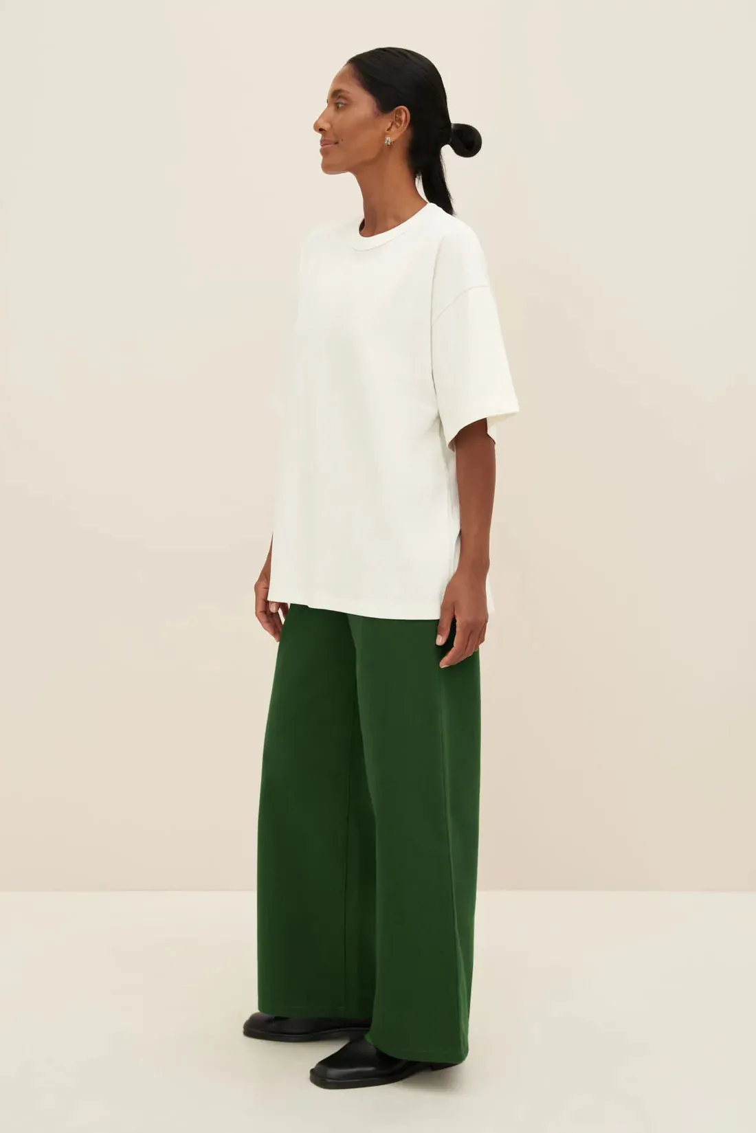 The Symmetry Tee in Off White | Kowtow