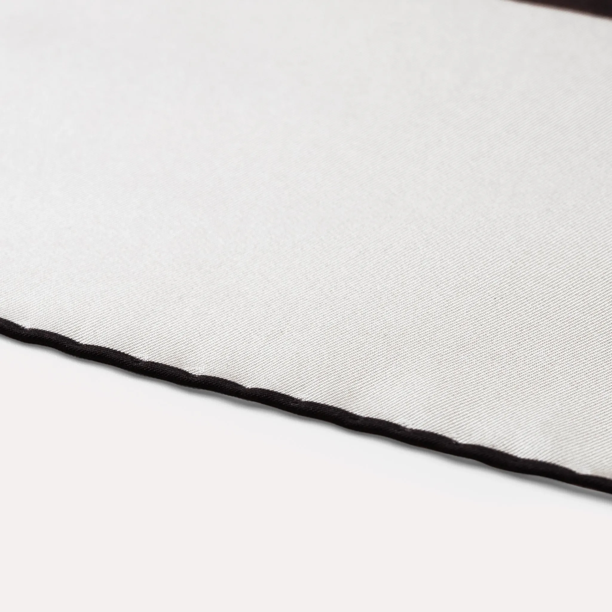 ‘Vernies’ Pocket Square