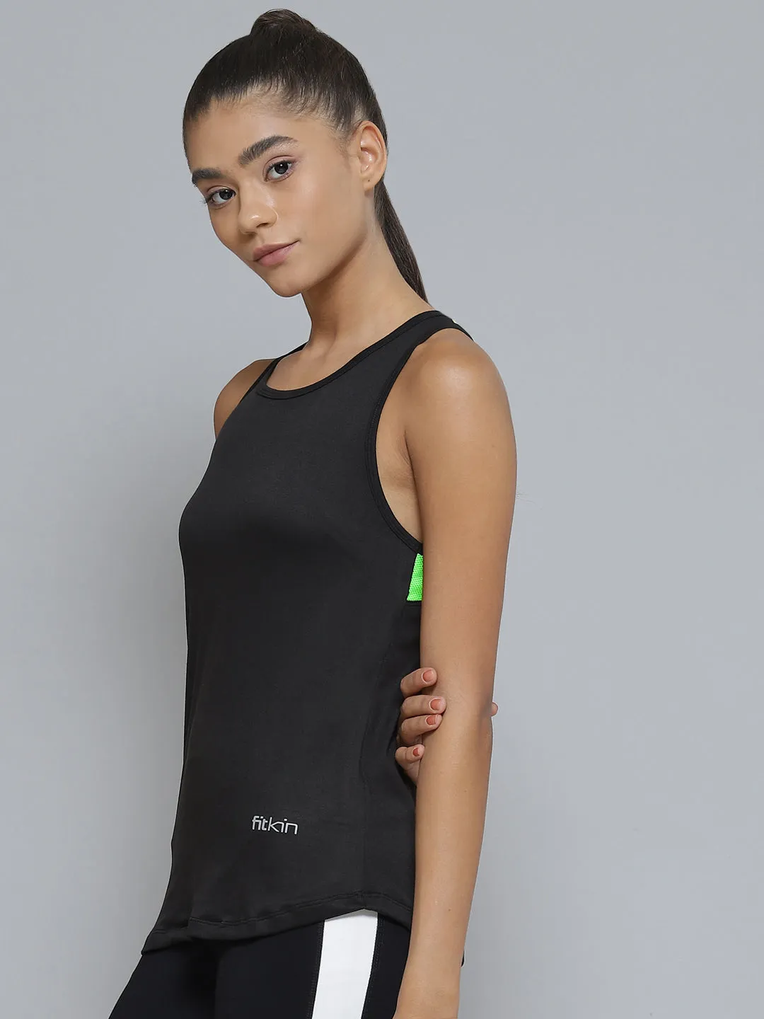 Women Black & Green Colorblocked Breathable Tank Top