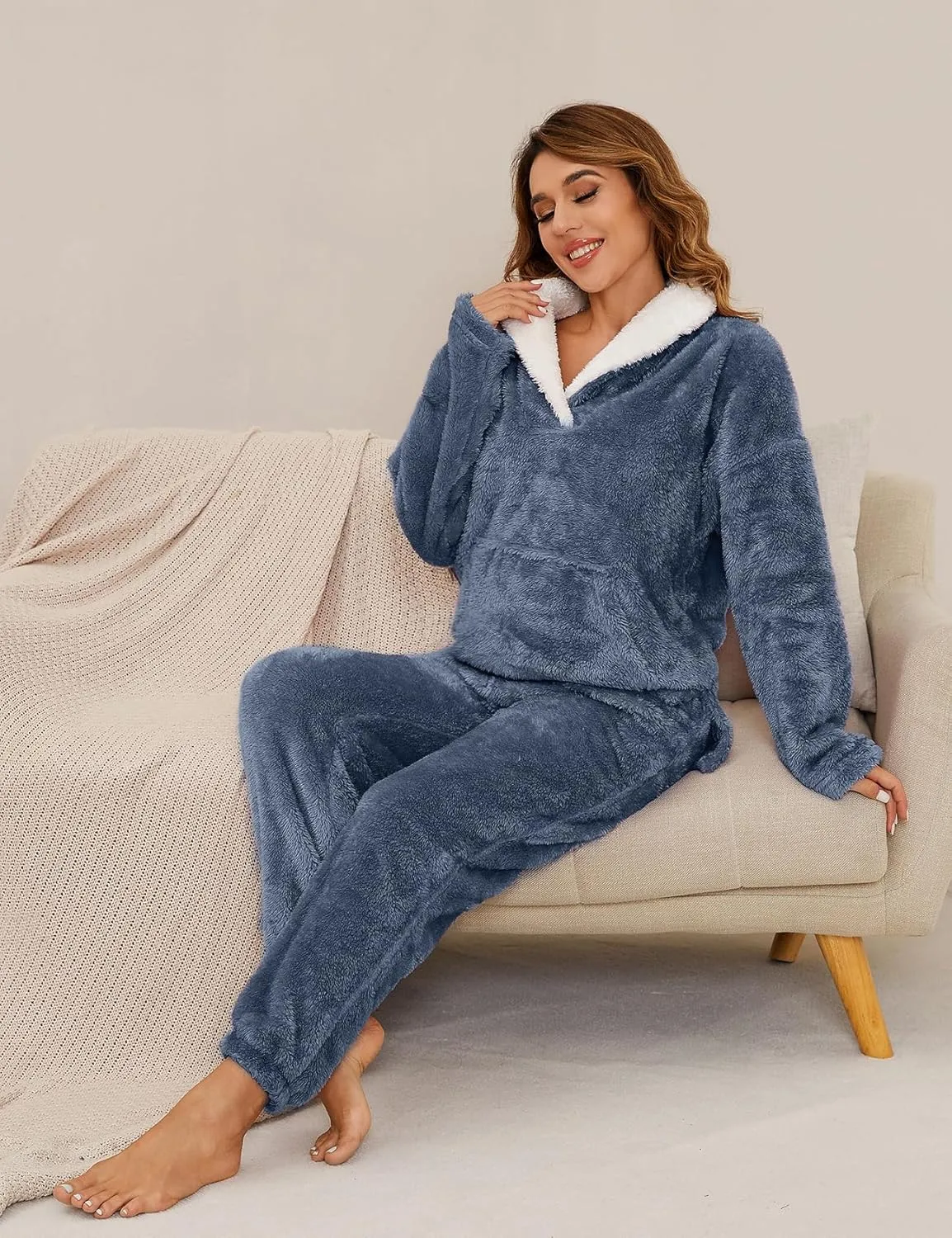 Women's Fluffy Pajamas Sets Fleece Loungewear Sleepwear Long Sleeve Pullover and Pants Set